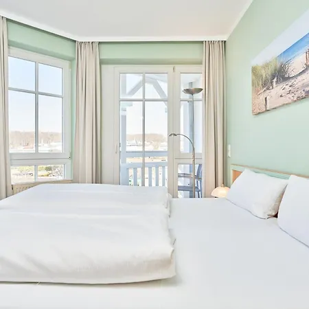 333, Seepark Apartment *