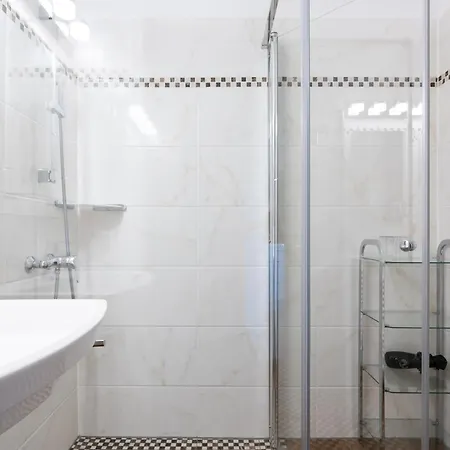 Apartment 333, Seepark